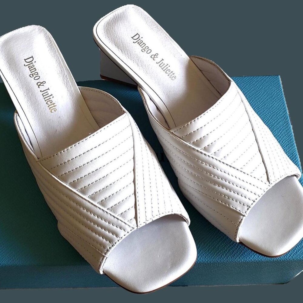 Django & Juliette IATSU Mules = NIB - White